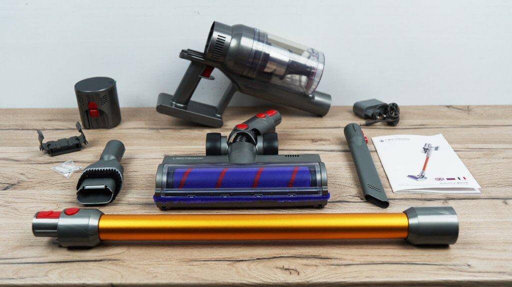 Liectroux i10: Įranga