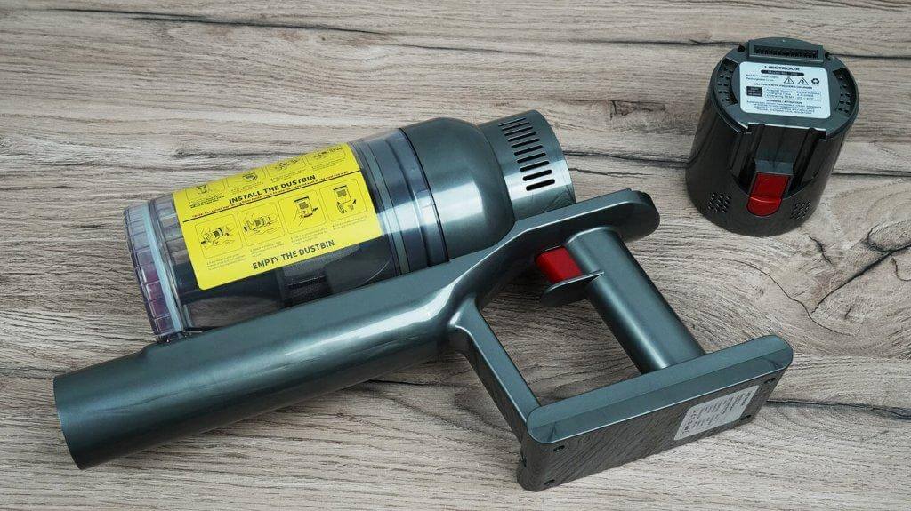 Liectroux i10: Išimama baterija