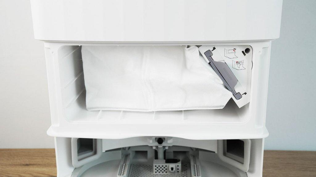 Roborock Qrevo S: Krepšys stotyje