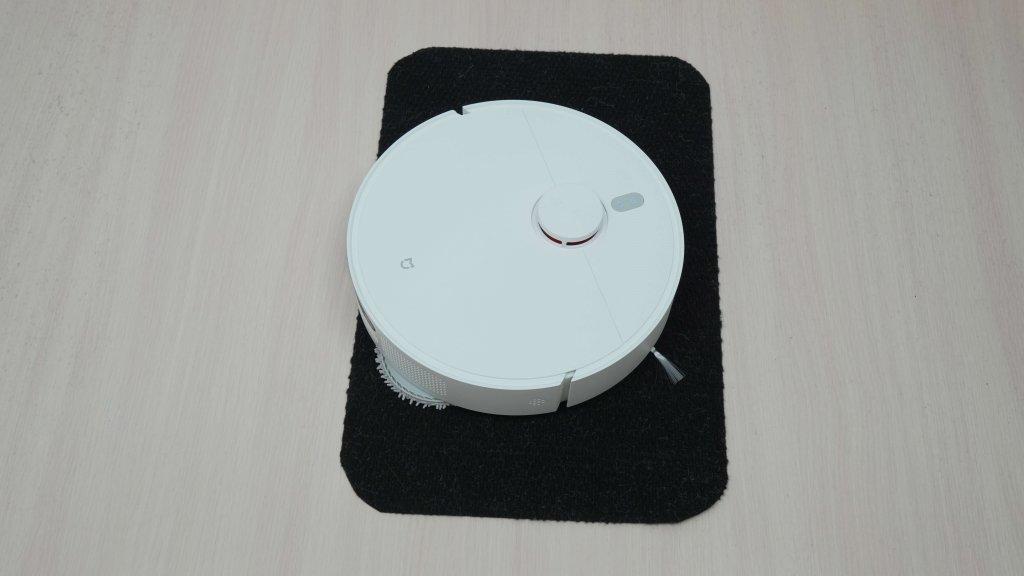 „Xiaomi Mijia H40“: vairavimas juodais paviršiais