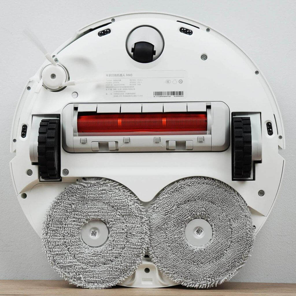 „Xiaomi Mijia M40“: vaizdas iš apačios