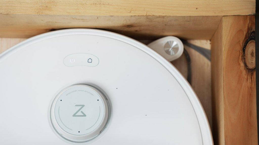 Roborock Qrevo Curv: kampų valymas