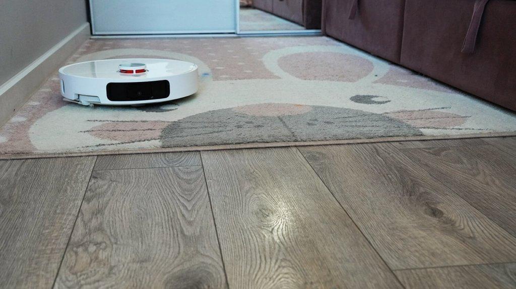 „Xiaomi Mijia M40“: šlapias valymas ir kilimai