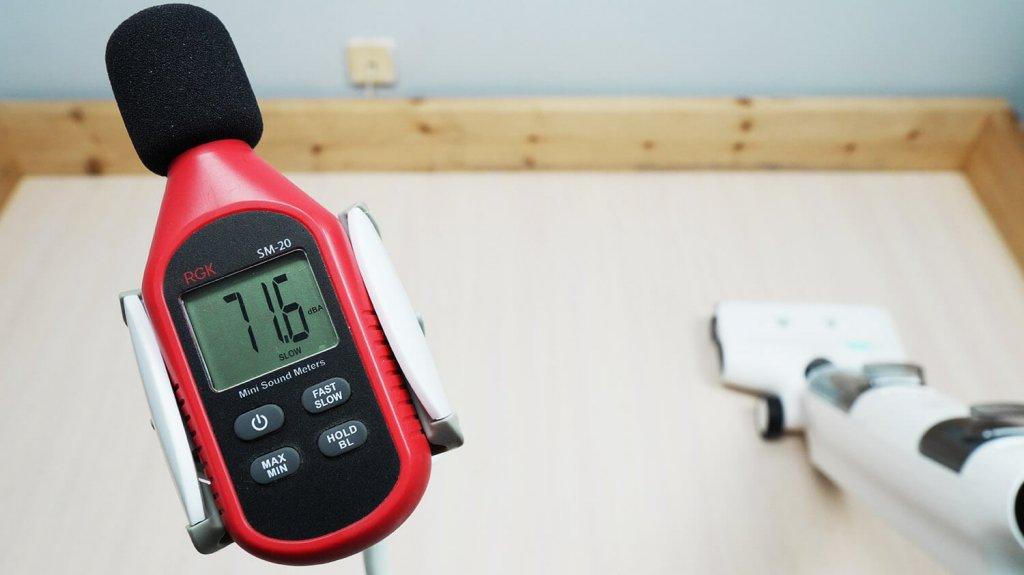 „Yoniev U7s“: triukšmo lygis