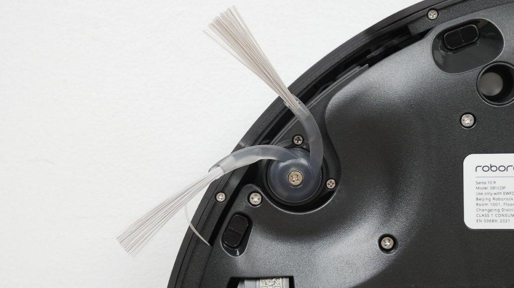 Roborock Saros 10R: šoninis šepetys