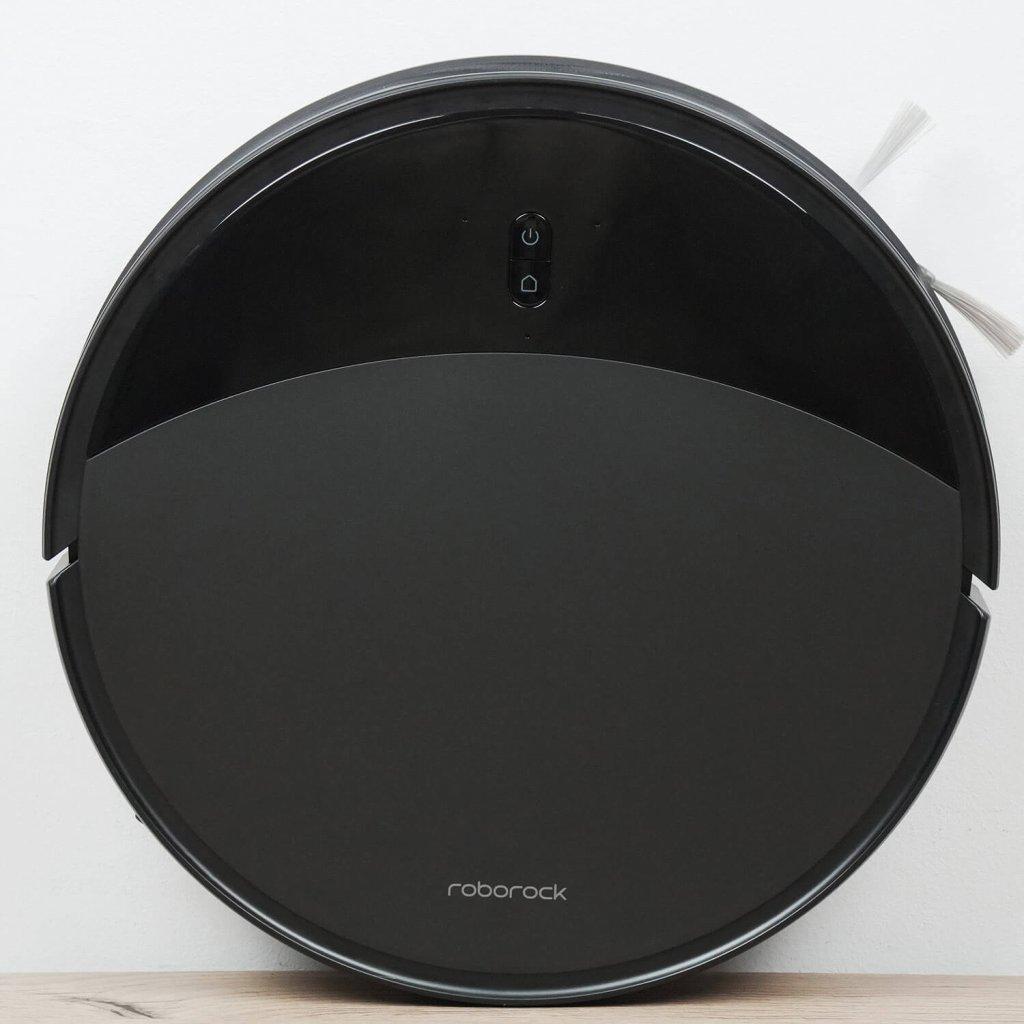 „Roborock Saros 10R“: vaizdas iš viršaus