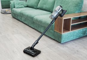 „Dreame Z30 AquaCycle“: GALINGAS vertikalus dulkių siurblys su šluostės antgaliu ir išmaniaisiais režimais