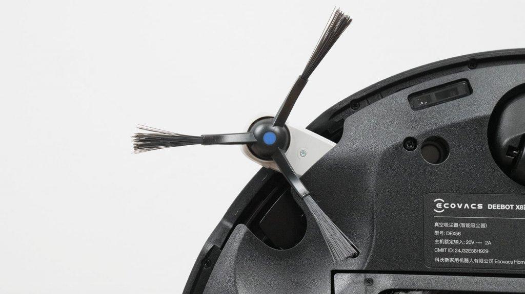 ECOVACS DEEBOT X8 Pro Plus: Šoninis šepetys