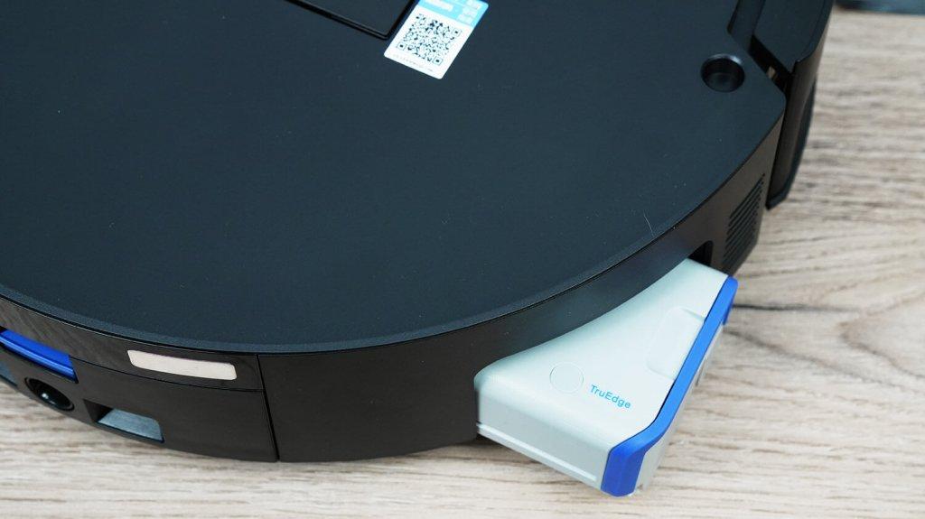 ECOVACS DEEBOT X8 Pro Plus: Prieiga prie grindjuosčių su ritinėliu