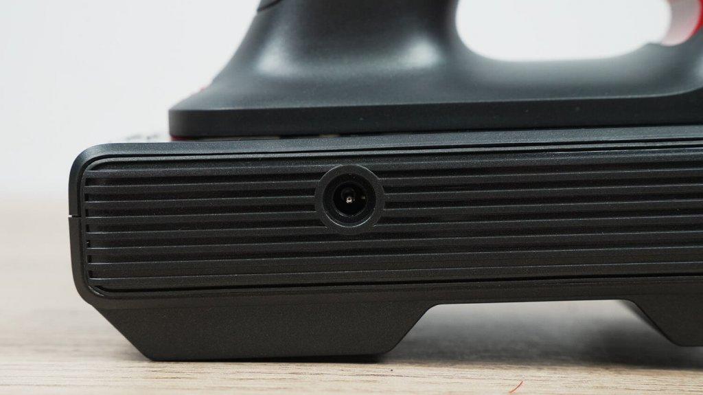 PRISM Vacuum Pro serija: Įkroviklio jungtis