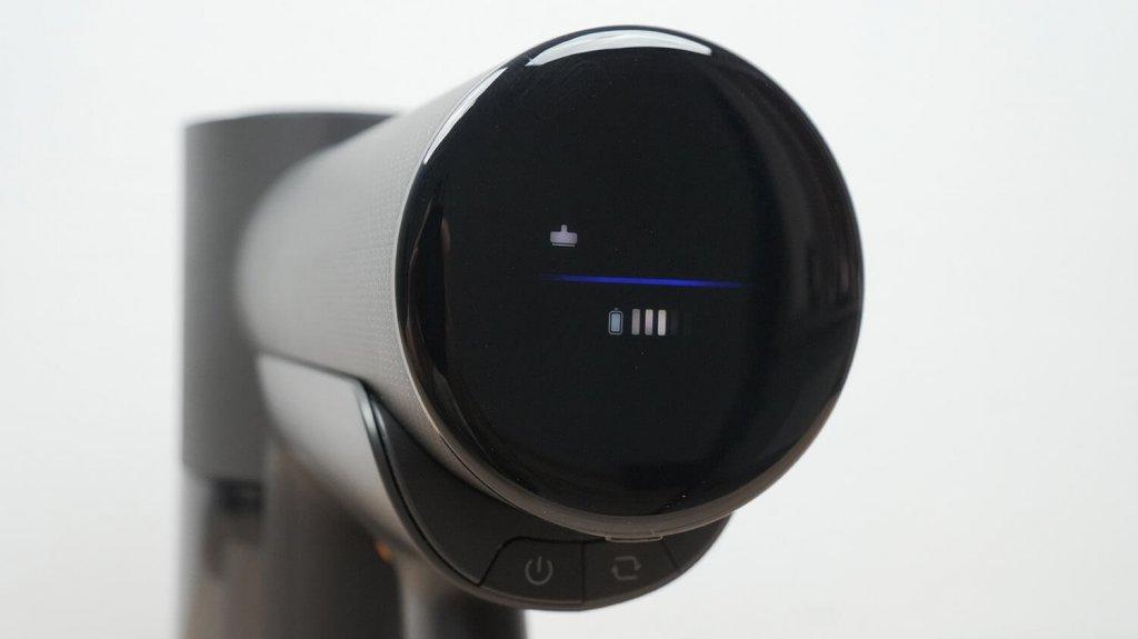 „Roborock F25 ACE Combo“: ekranas ir valdymo mygtukai