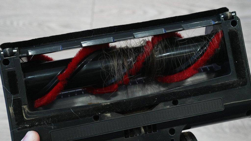 EVOLUTION Smart Clean VCF2712M: Kilimų volelio būklė po plaukų surinkimo