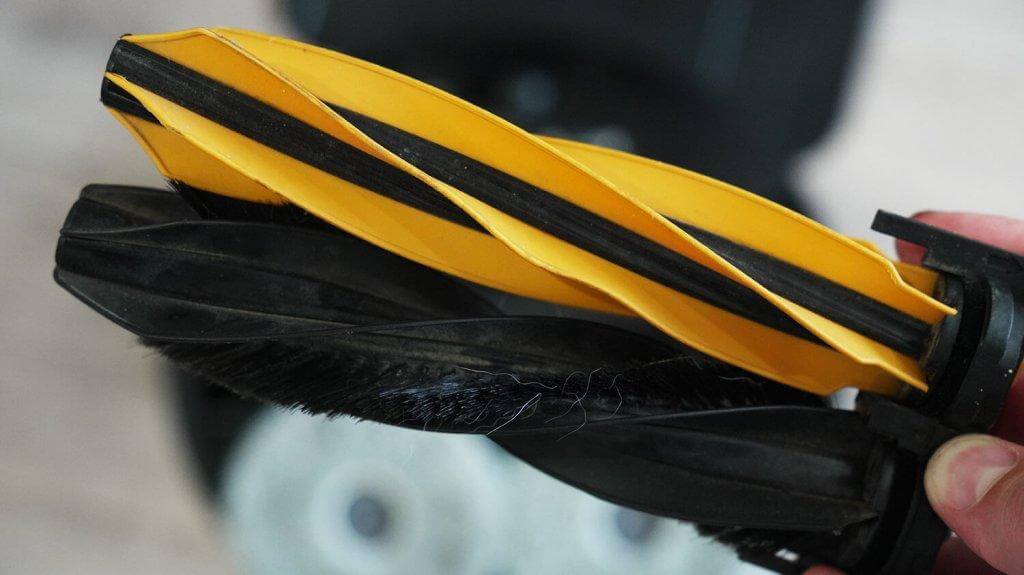 „Dreame X50 Ultra Complete“: šepečio būklė po plaukų surinkimo