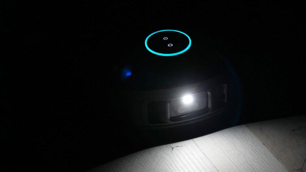 „Dreame X50 Ultra Complete“: foninis apšvietimas tamsoje