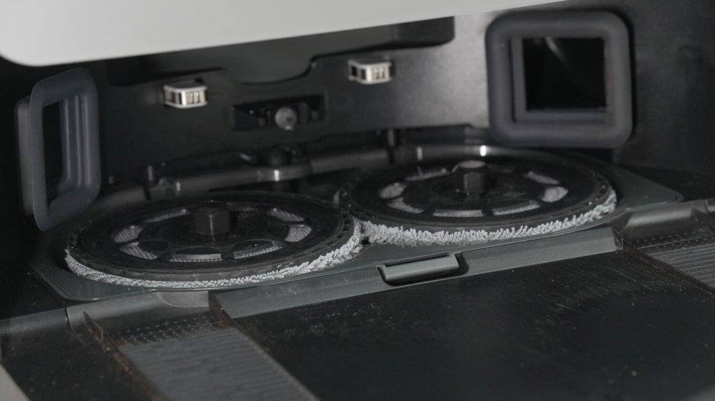 „Roborock Saros Z70“: nuvalykite atstatymą stotyje