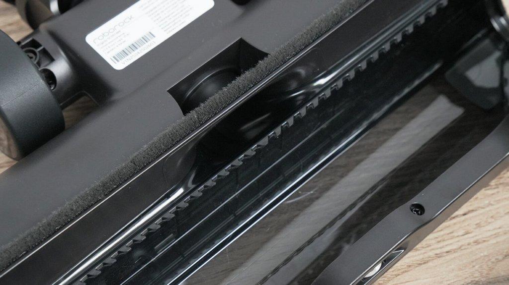 „Roborock H60 Hub Ultra“: Šukos už volelio