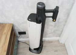 „Roborock H60 Hub Ultra“: savaiminio valymo stotelė su priedų saugykla, 210 vatų, foninis apšvietimas!