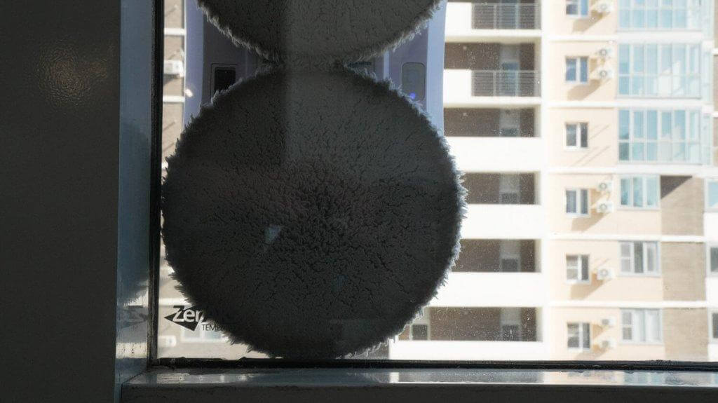 Dadget U220: kampinė kriauklė