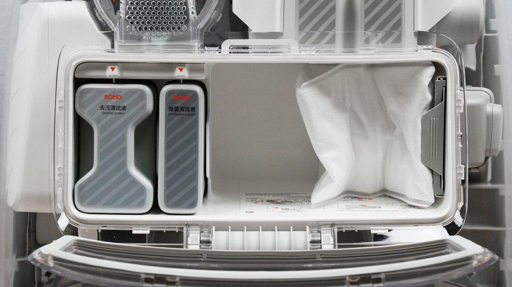 DJI ROMO P: Ploviklio talpyklos ir maišelis