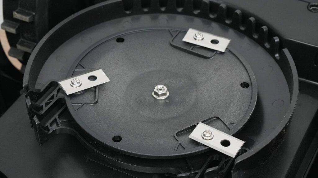 Robokos RM600i: Trijų ašmenų diskas