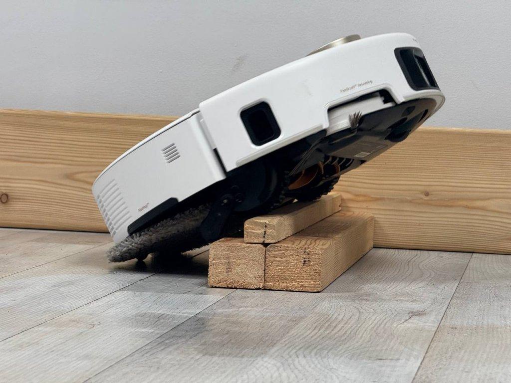 Trouver V50 Ultra Complete: našumas bekelėje