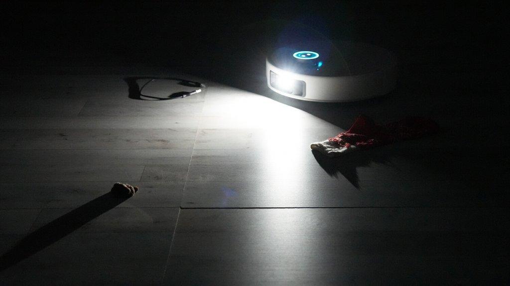 „Trouver V50 Ultra Complete“: objektų vengimas tamsoje