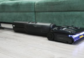 „Roborock F25 Ultra“: garas, šviesa, 22 000 Pa ir programėlės valdymas