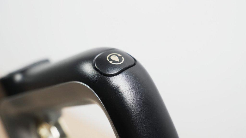 „Trouver M50 Ultra“: savaiminio išsivalymo mygtukas