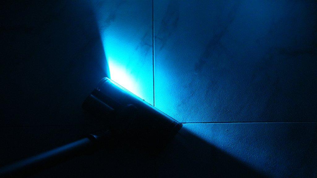 „Dreame R20 Essential“: foninis apšvietimas tamsoje