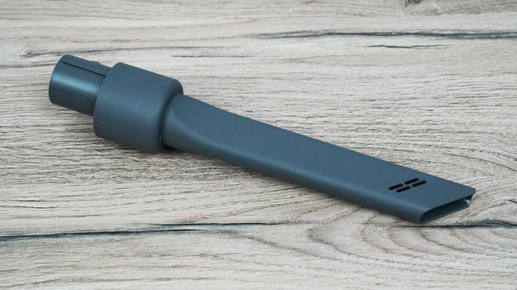 Dreame R20 Essential: plyšių valymo įrankis