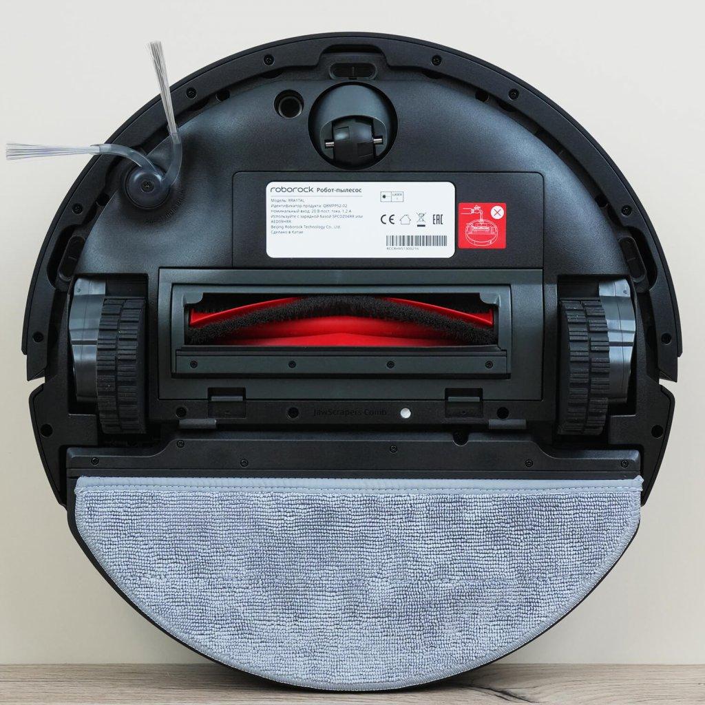„Roborock Q8 Max Pro Plus“: vaizdas iš apačios