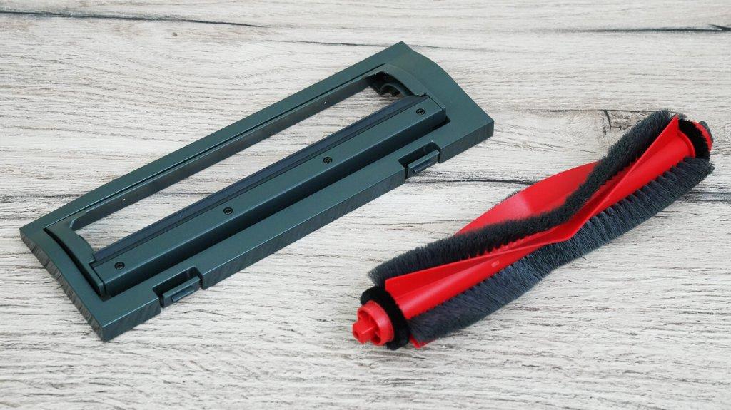 Roborock Q8 Max Pro Plus: centrinis šepetys