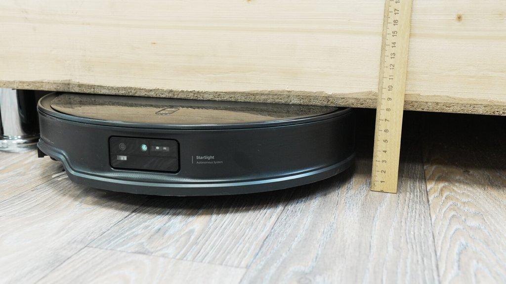 „Roborock Saros 10R“ (įmontuojama stoties versija): 8 cm prošvaisa