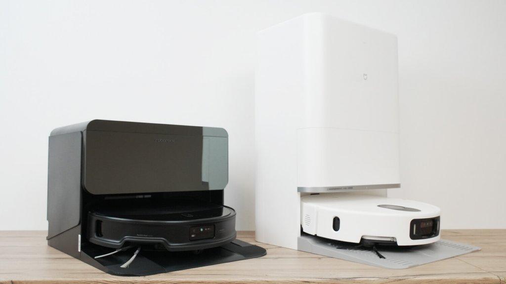 „Roborock Saros 10R“ (įmontuojamos stoties versija): įmontuojama ir įprasta stotelė